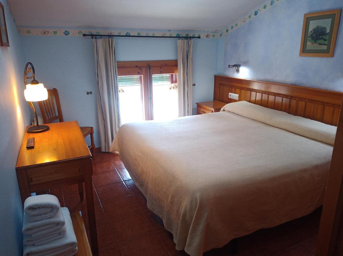 Hotel La Botiga Prades Extérieur photo