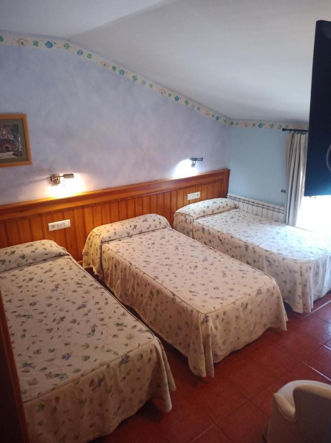 Hotel La Botiga Prades Extérieur photo