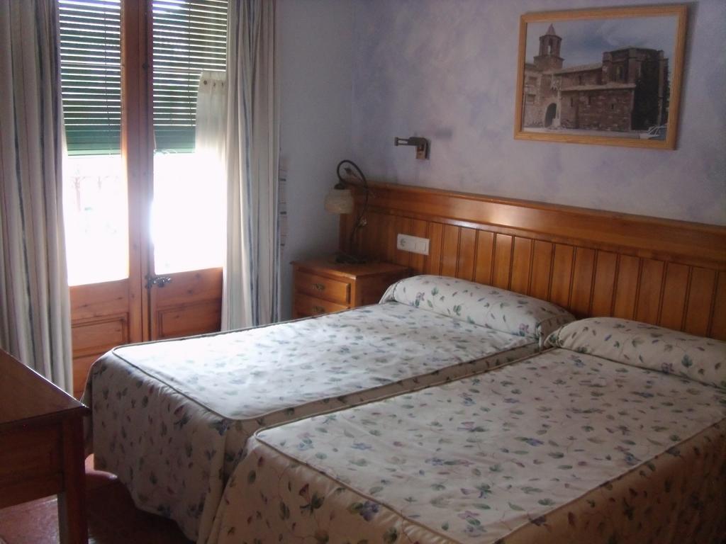 Hotel La Botiga Prades Extérieur photo